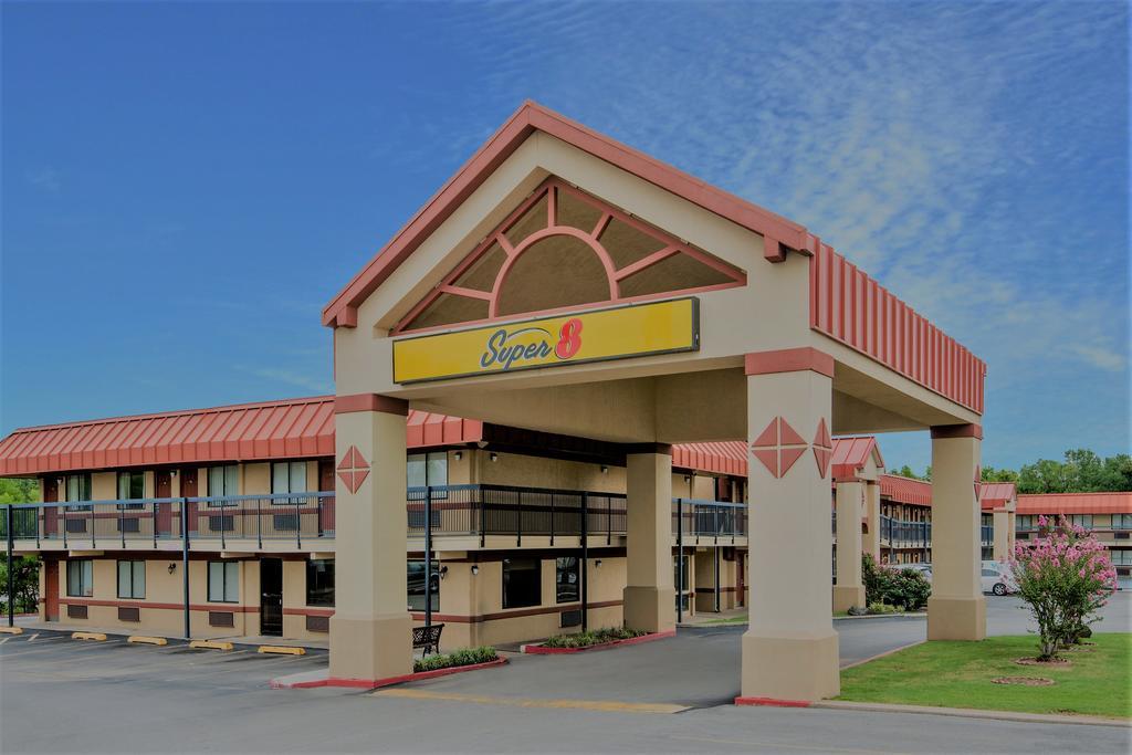 Super 8 By Wyndham Tulsa Hotel Exterior foto